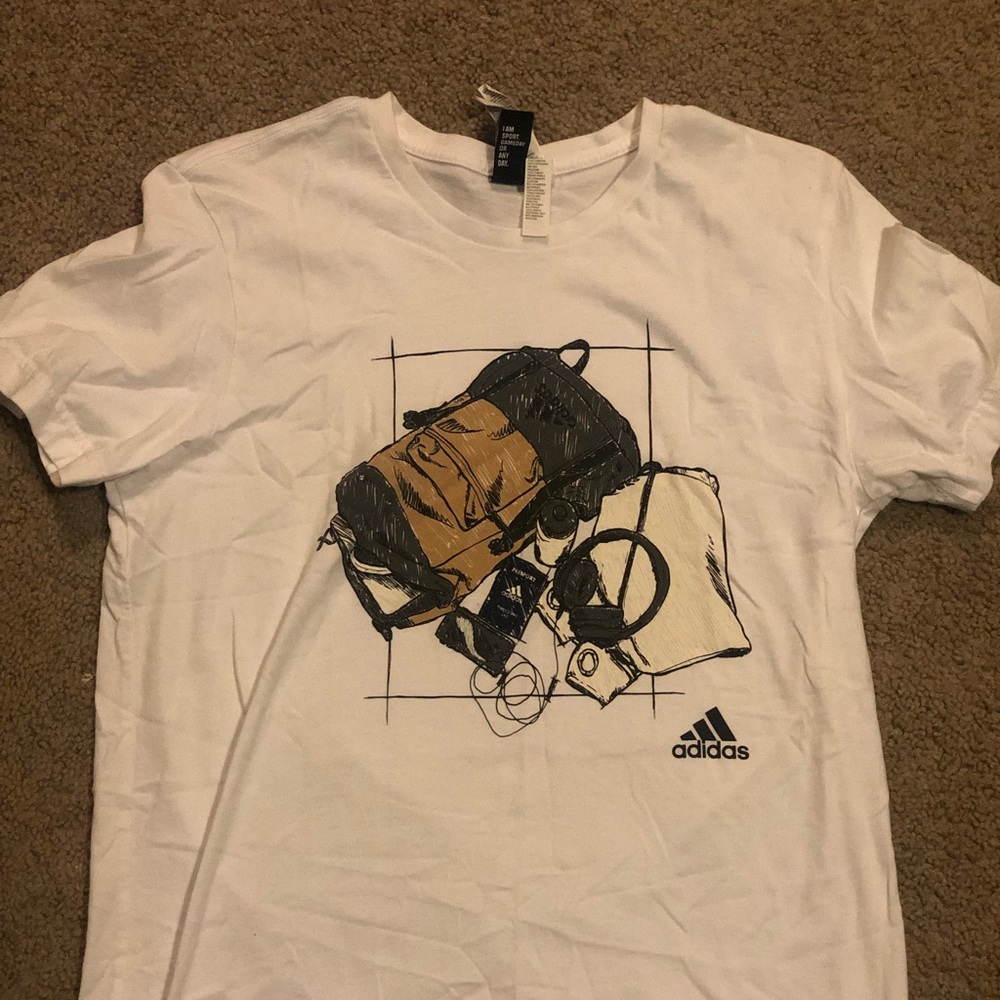 Adidas T-Shirt.